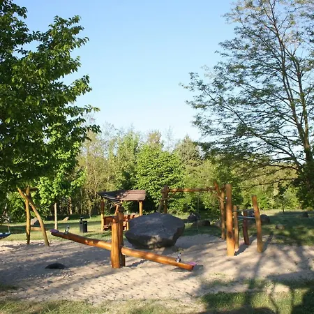 Ferienhaus Fur Bis Zu 4 Personen Zur Seeseite - #125267 * Grobern